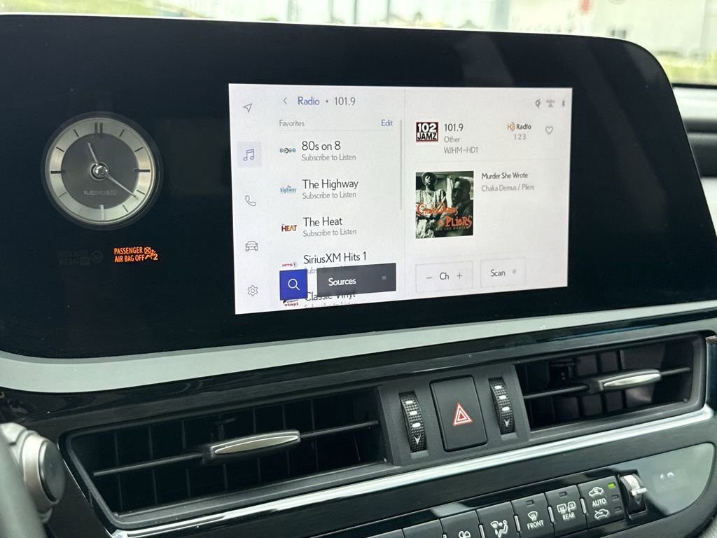 Used 2023 Lexus ES 350 w/ Premium Package FWD image 23