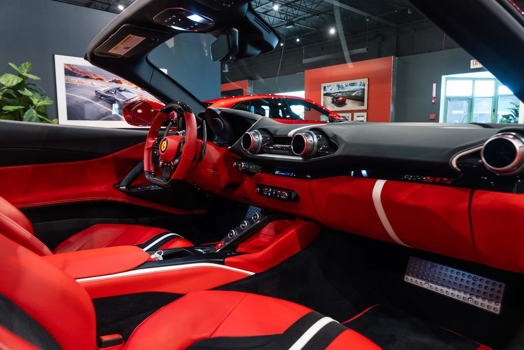 Certified 2021 Ferrari 812 GTS RWD image 29