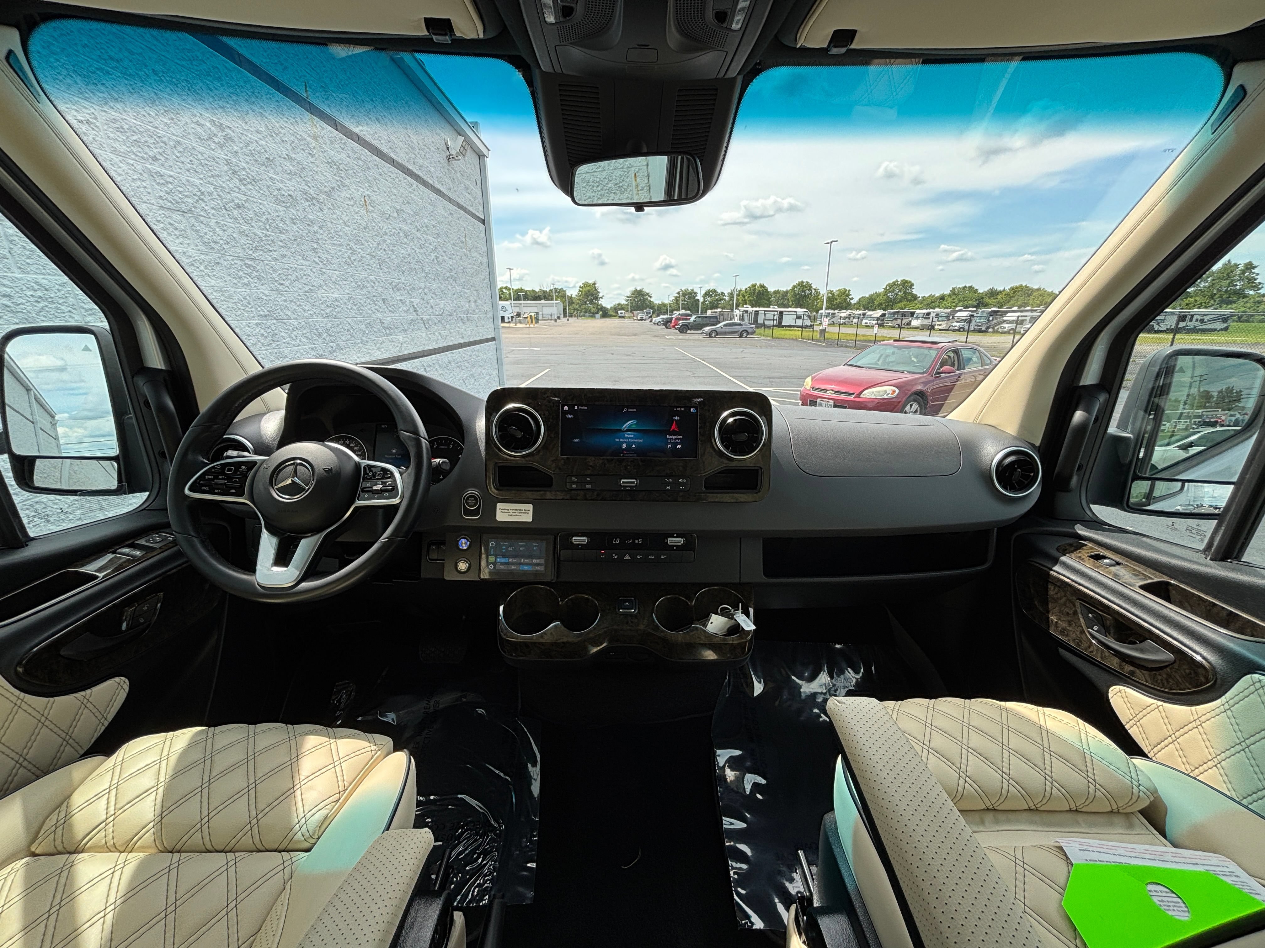 Used 2020 Mercedes-Benz Sprinter 3500 image 27