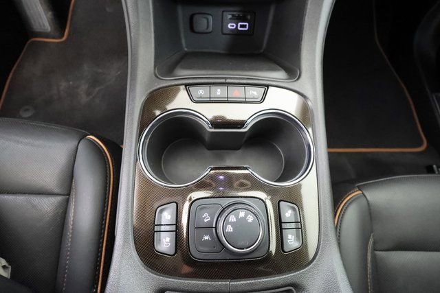 Used 2023 GMC Acadia AT4 w/ Technology Package image 19