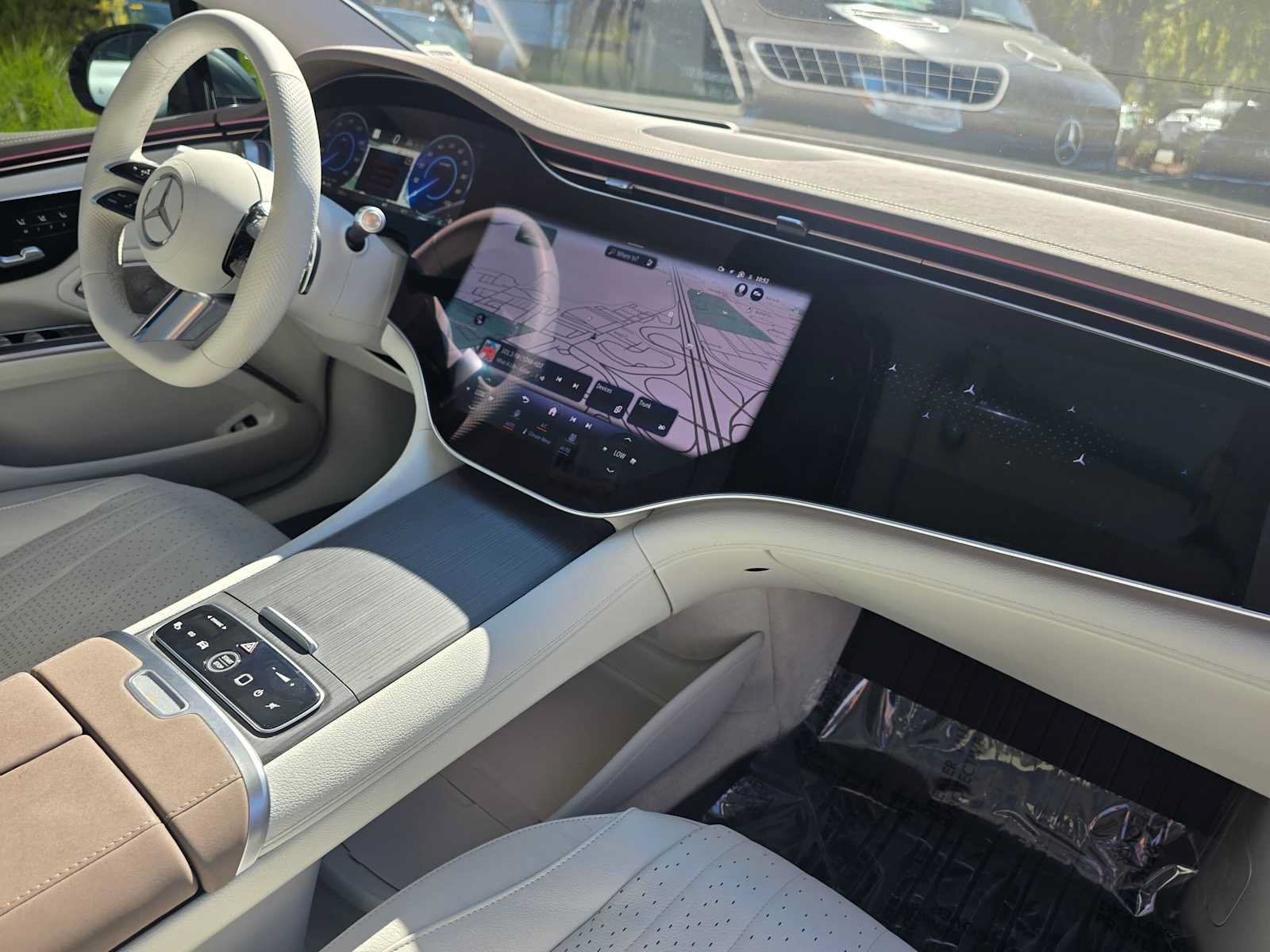 Certified 2024 Mercedes-Benz EQS 580 4MATIC Sedan image 11