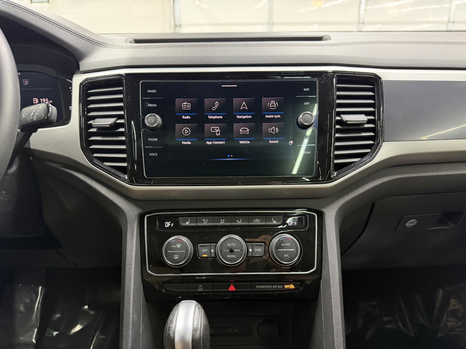 Used 2021 Volkswagen Atlas Cross Sport SEL image 13