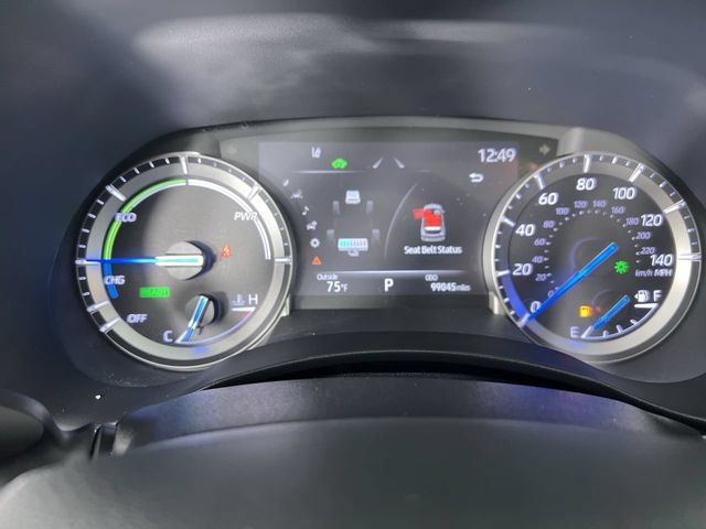 Used 2022 Toyota Highlander XLE AWD/4WD image 11