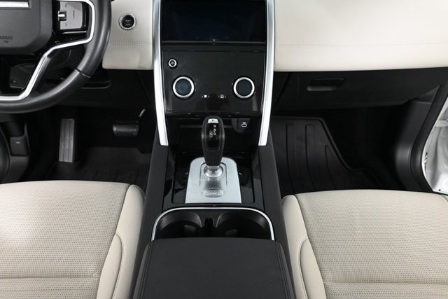 Used 2022 Land Rover Discovery Sport SE image 19