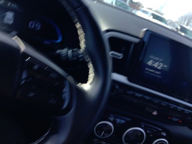 Certified 2025 Hyundai Venue Limited image 57