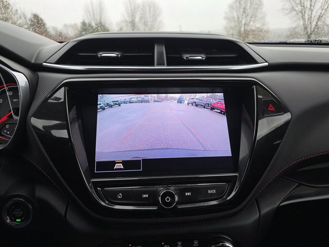 Used 2022 Chevrolet TrailBlazer RS w/ Technology Package image 26