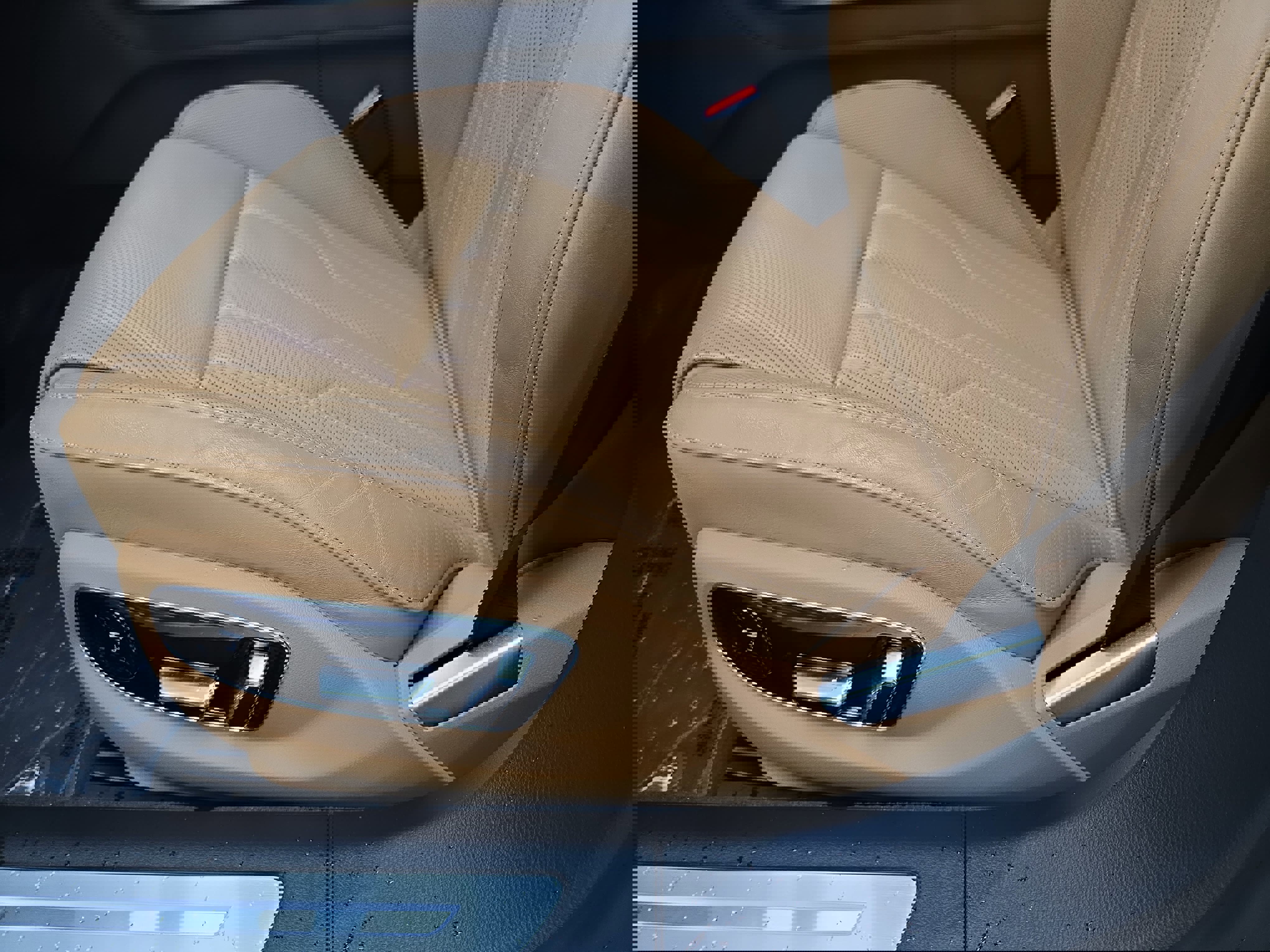 Used 2021 Audi A8 L 4.0T image 28