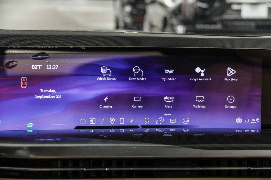 New 2025 Cadillac Escalade IQ Sport 2 image 15