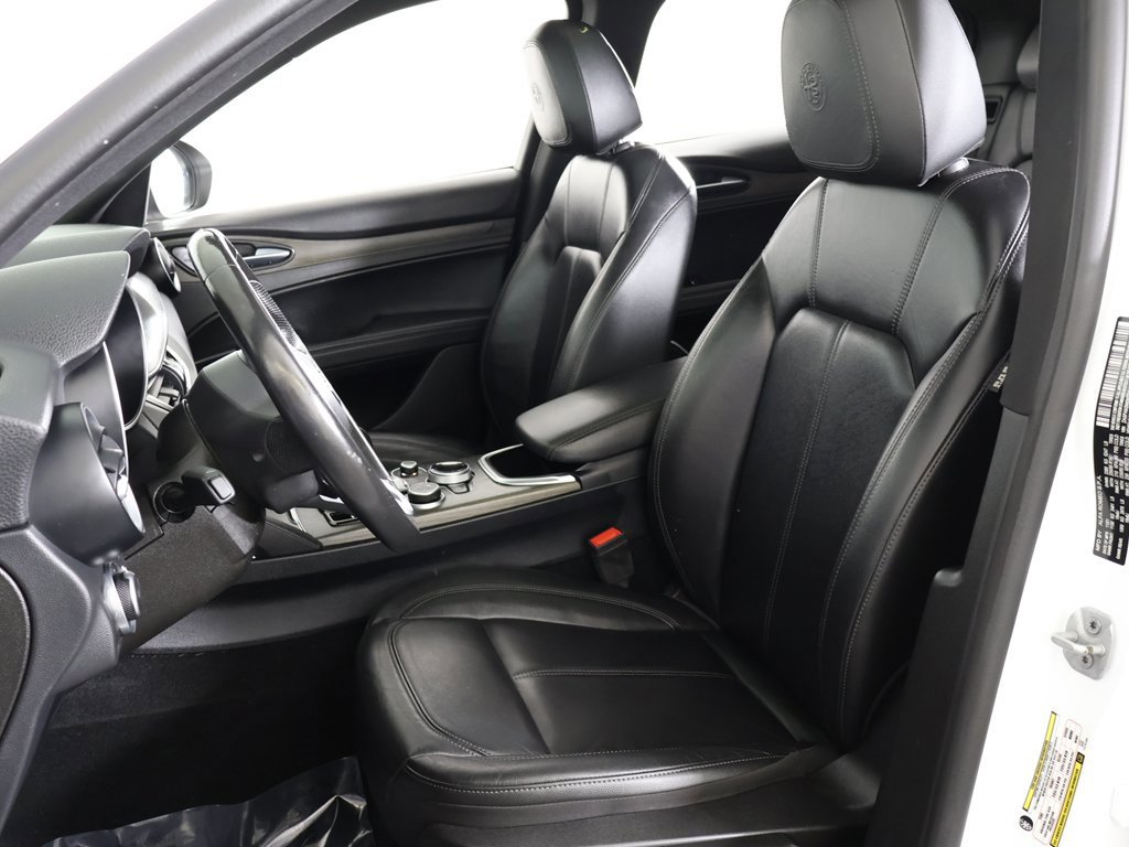 Used 2022 Alfa Romeo Stelvio Ti image 30