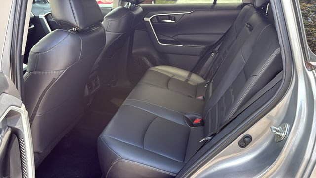 Used 2022 Toyota RAV4 XLE Premium FWD image 16