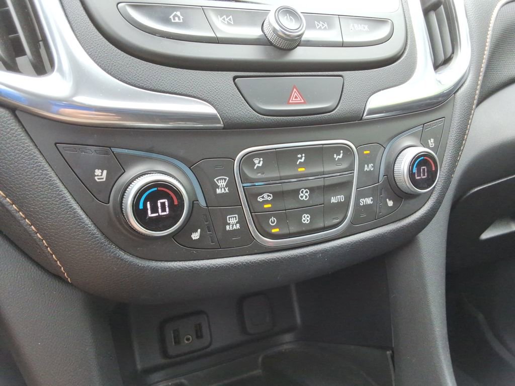 Used 2018 Chevrolet Equinox Premier AWD/4WD image 33