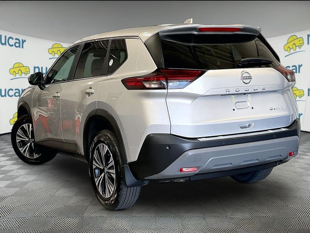 Used 2023 Nissan Rogue SV AWD/4WD image 4