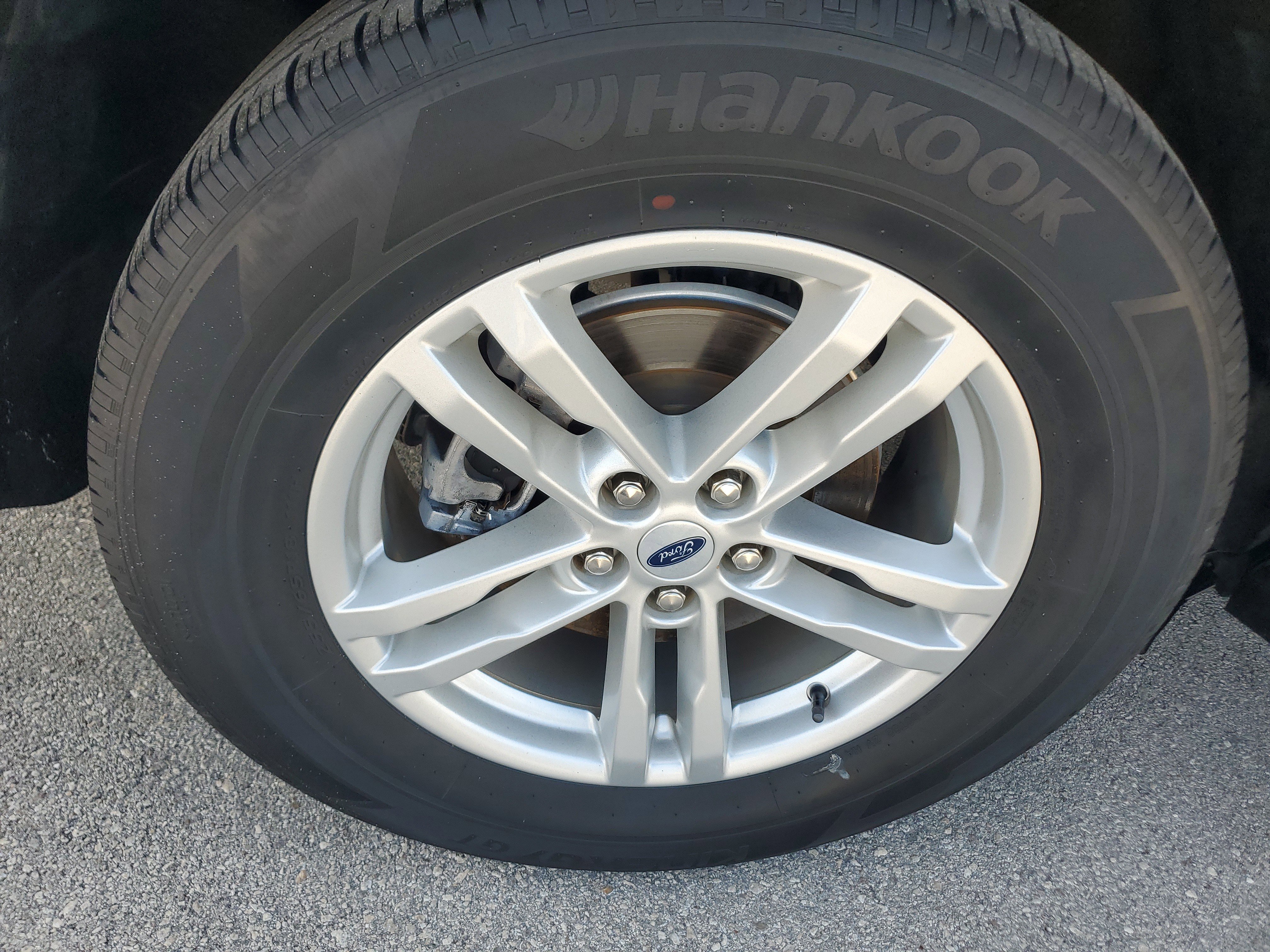 Used 2022 Ford Explorer XLT image 31