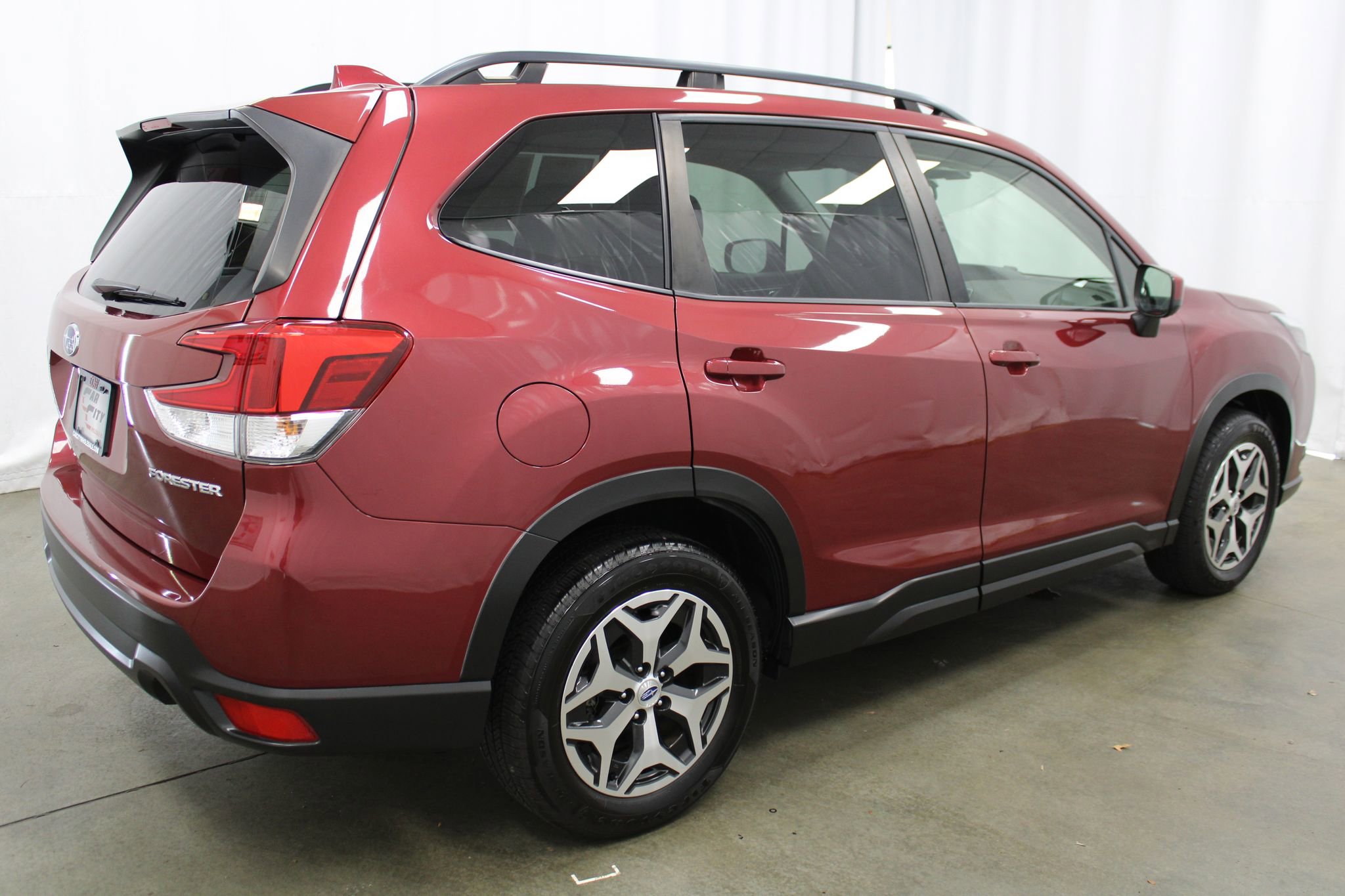 Used 2022 Subaru Forester Premium image 4