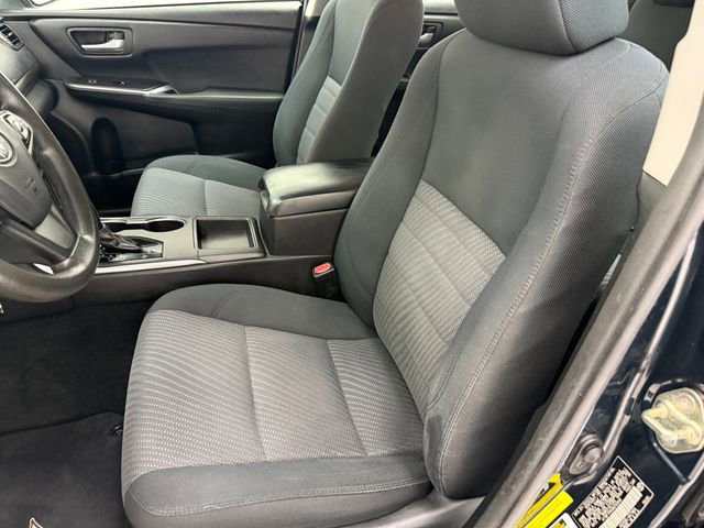 Used 2017 Toyota Camry LE FWD image 25