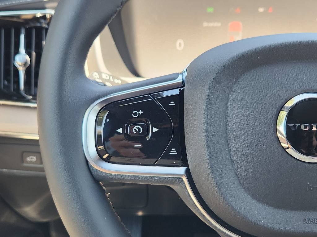 New 2026 Volvo XC90 T8 Plus w/ Protection Package AWD/4WD image 17