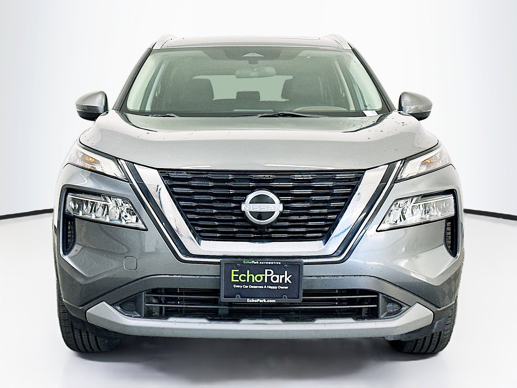 Used 2023 Nissan Rogue SV w/ SV Premium Package AWD/4WD image 2