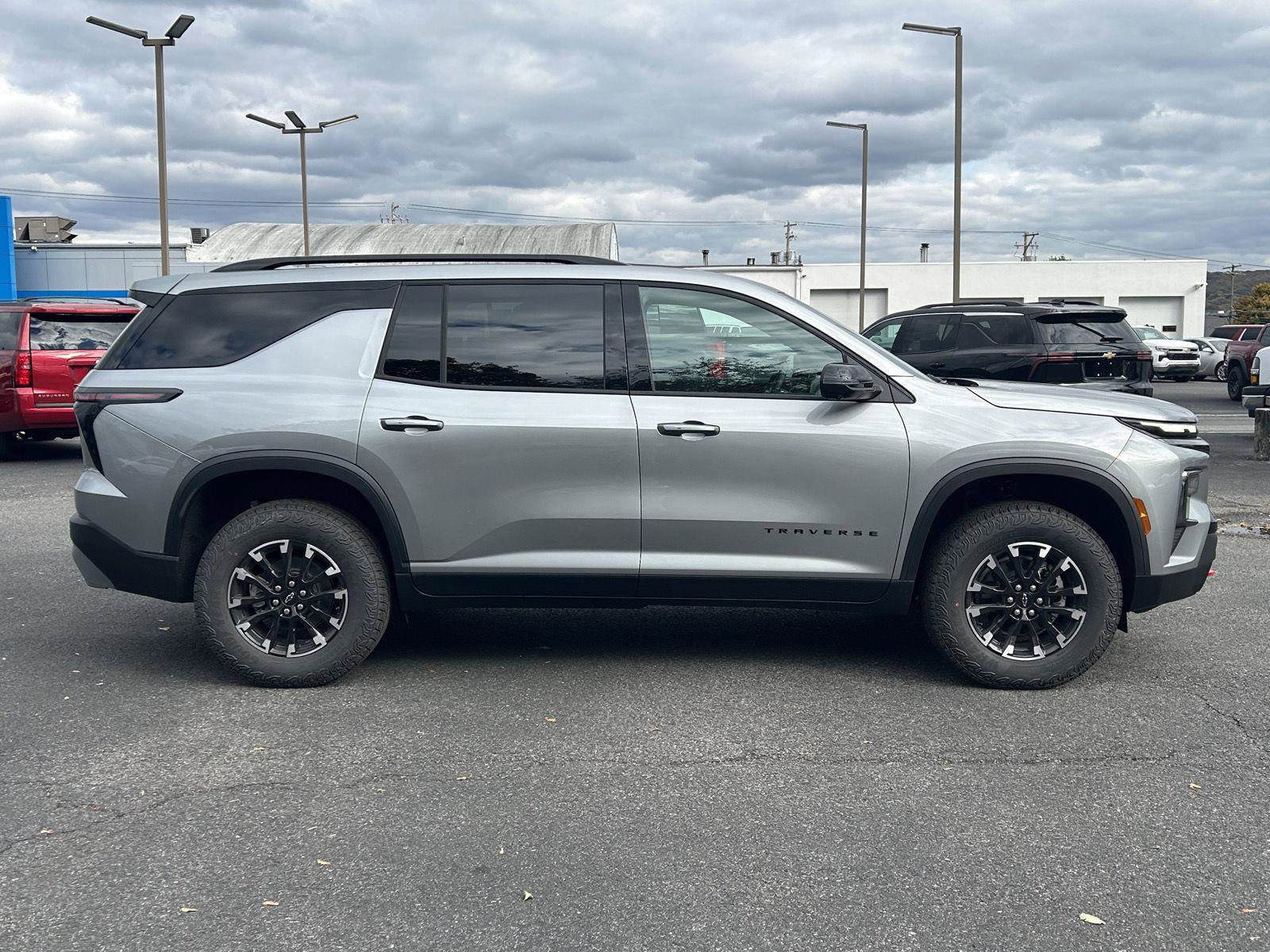 New 2026 Chevrolet Traverse Z71 w/ Driver Confidence Package image 5