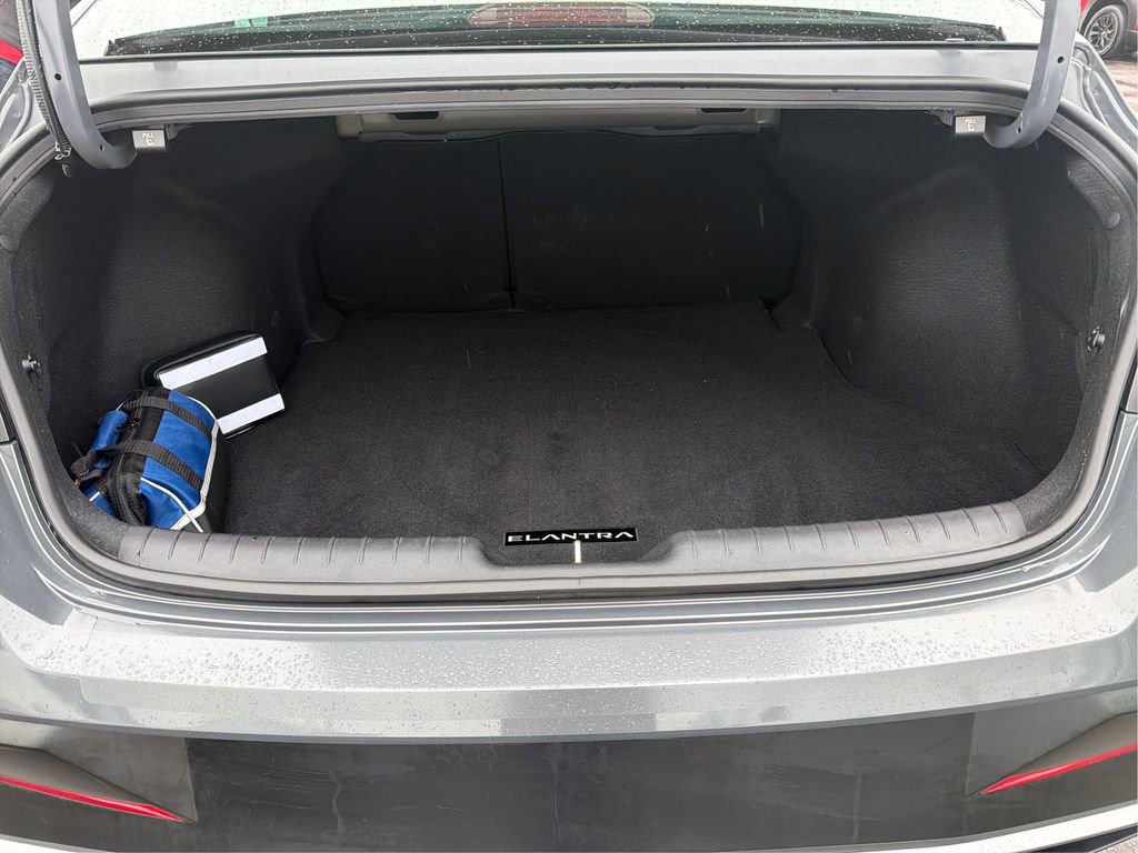 Certified 2025 Hyundai Elantra SEL image 13