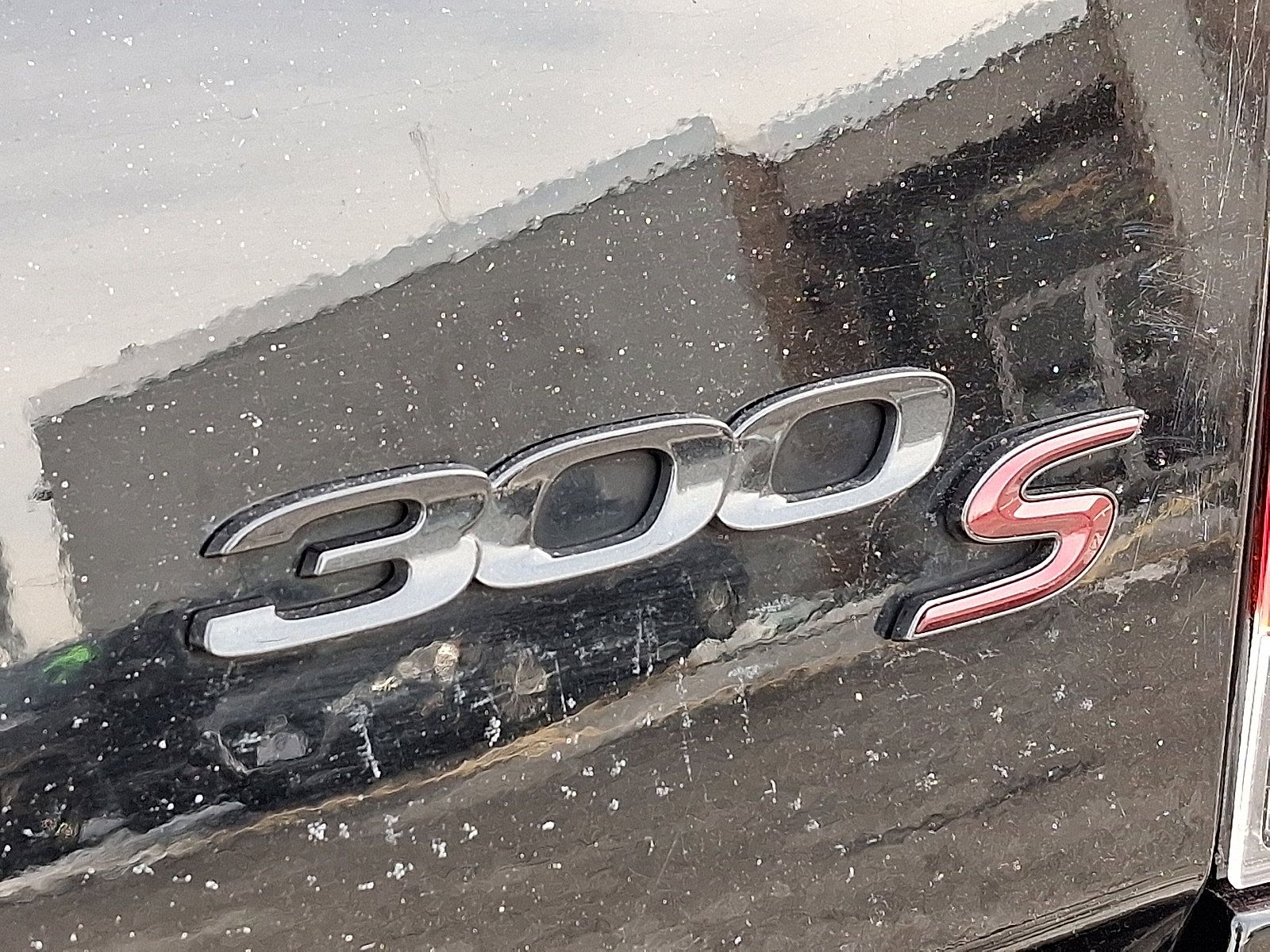 Certified 2023 Chrysler 300 S image 31