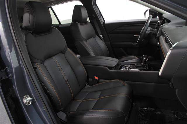 Used 2023 MAZDA CX-50 AWD 2.5 S w/ Premium Plus Pkg image 15