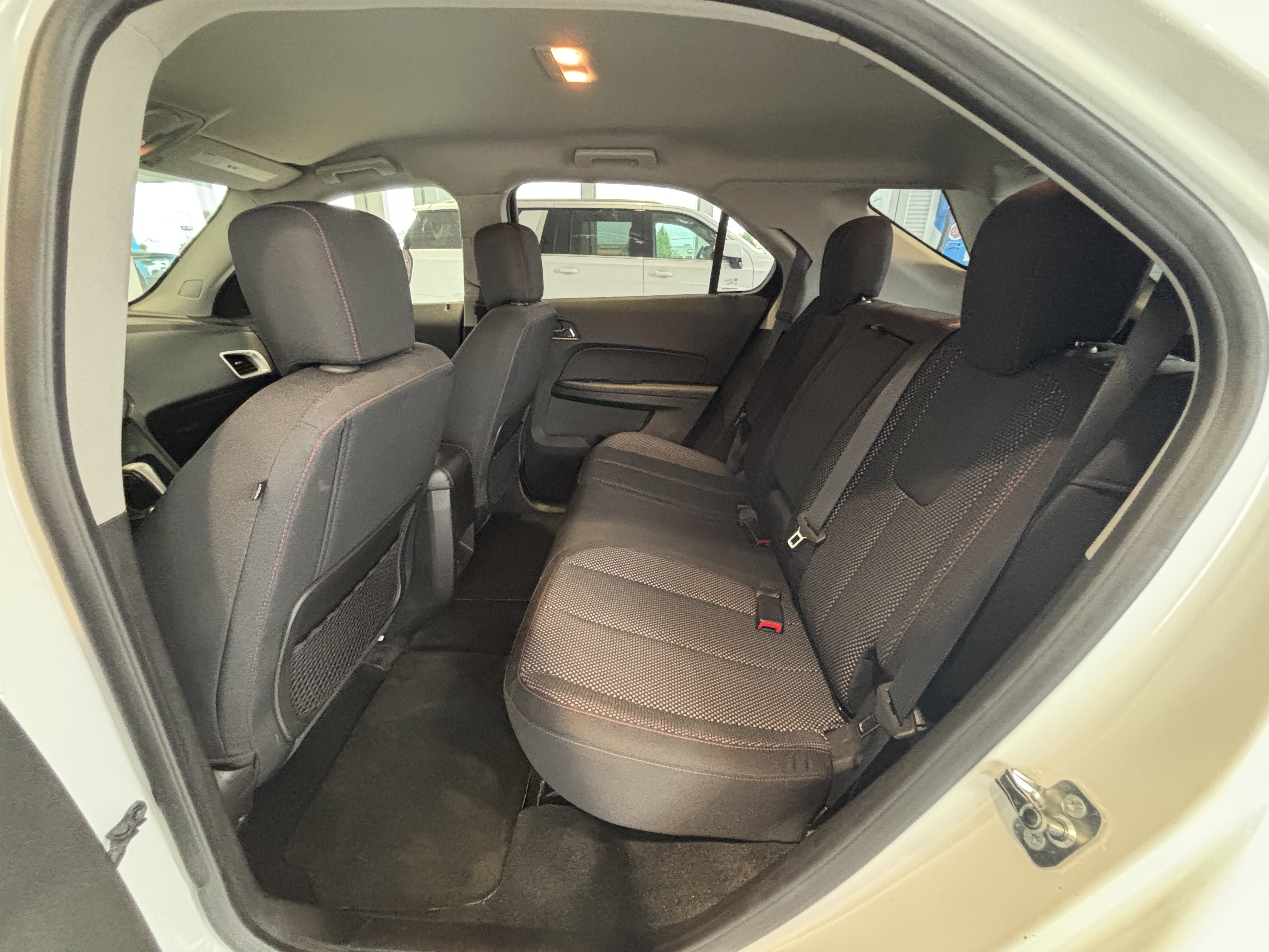 Used 2015 Chevrolet Equinox LT FWD image 18