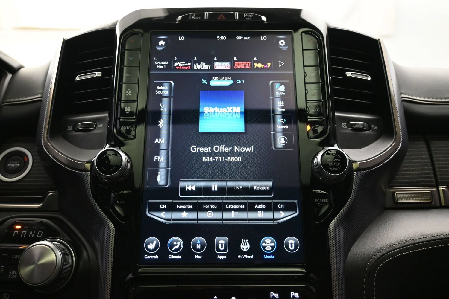 Used 2020 RAM 1500 Limited w/ Black Appearance Package AWD/4WD image 37