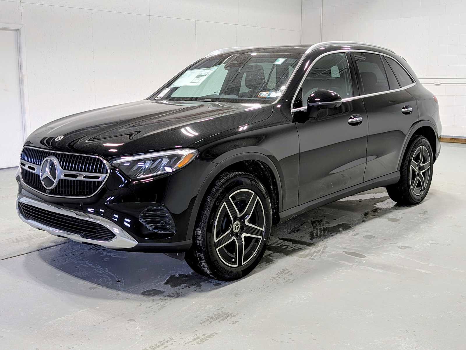 New 2026 Mercedes-Benz GLC 300 4MATIC image 1