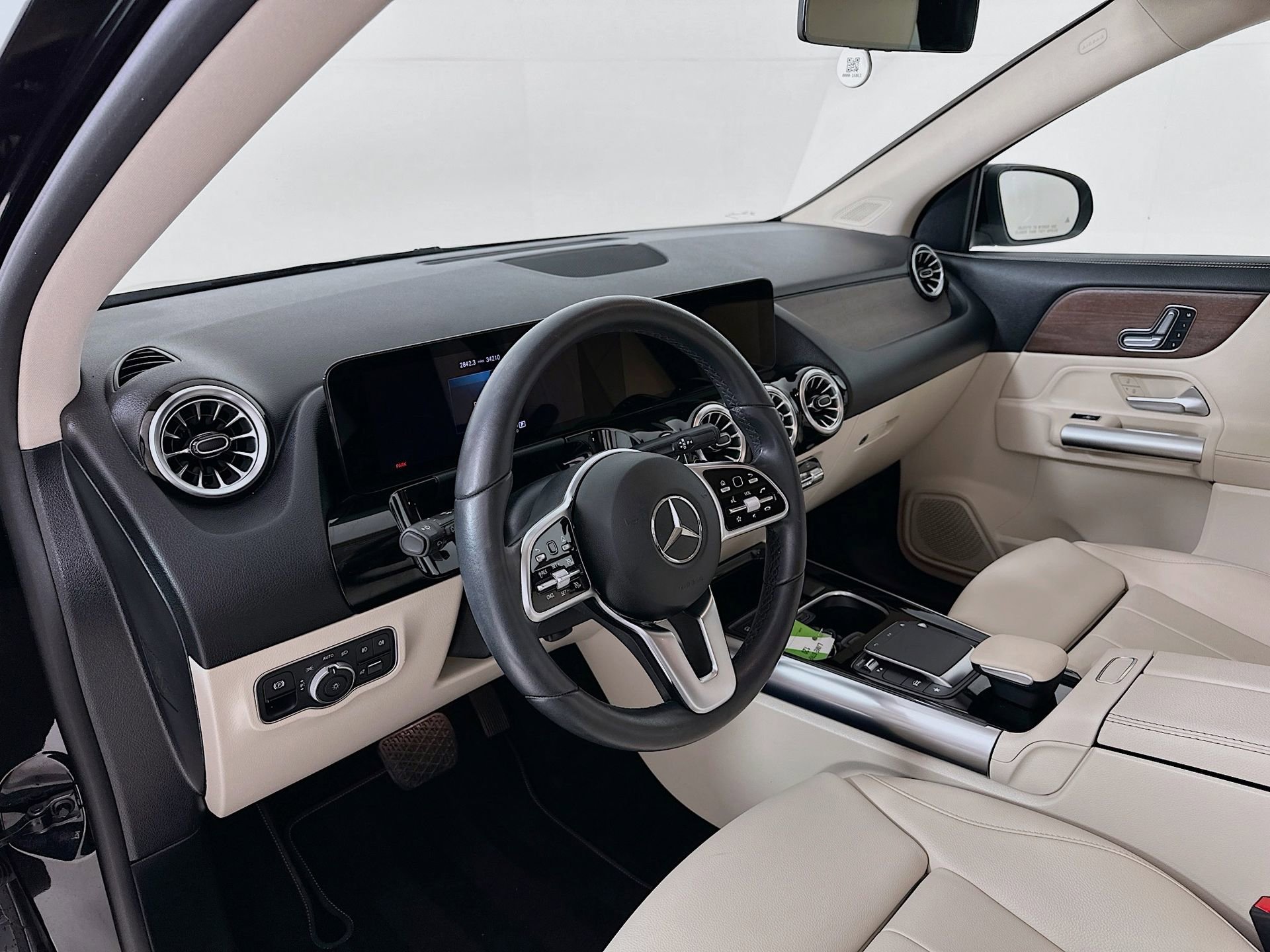 Used 2023 Mercedes-Benz GLA 250 image 10