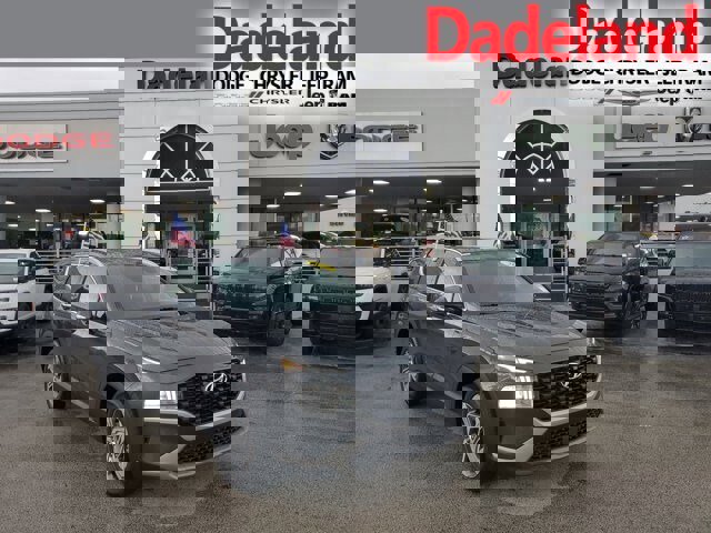 Used 2023 Hyundai Santa Fe SEL FWD image 1