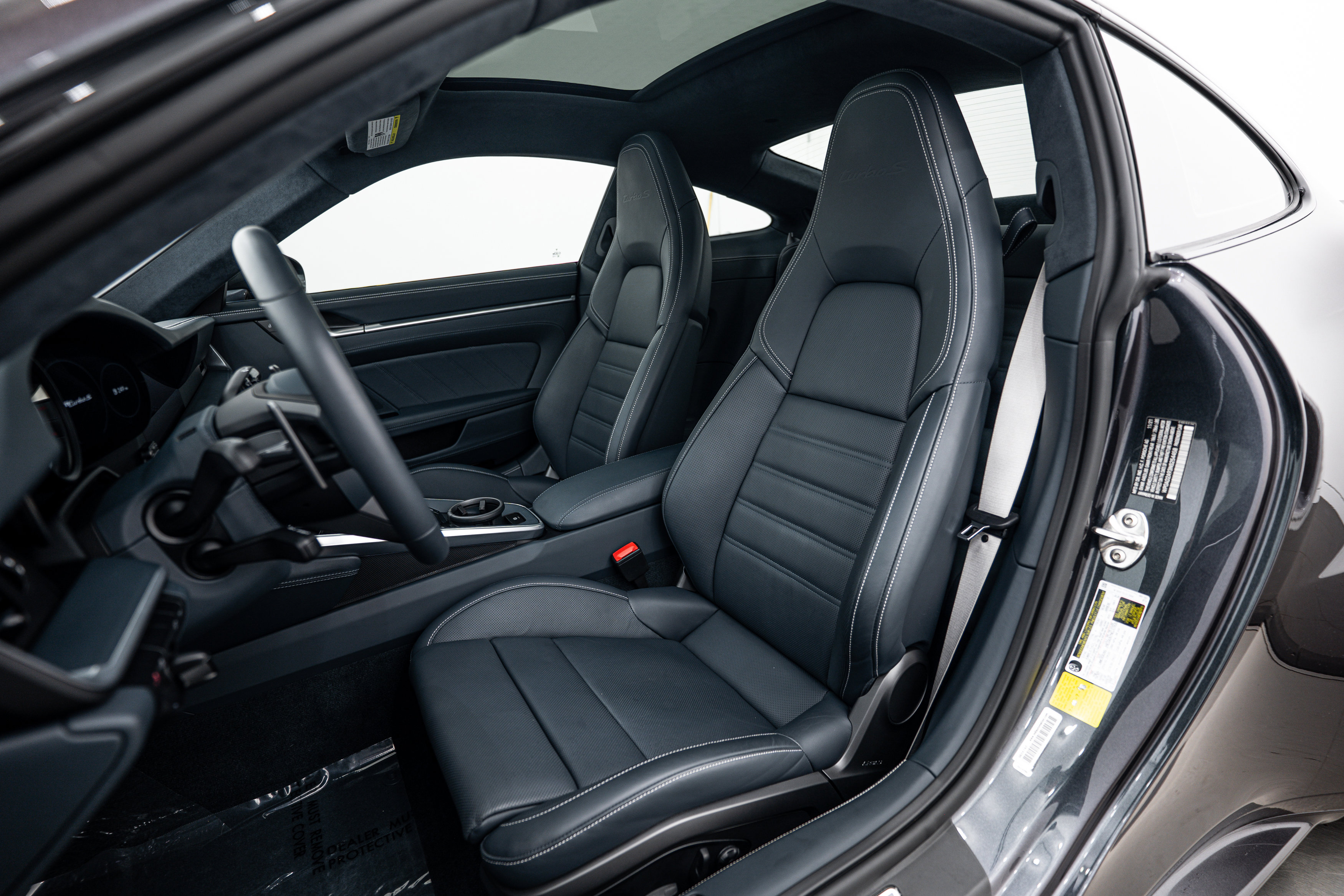 Certified 2022 Porsche 911 Turbo S AWD/4WD image 5