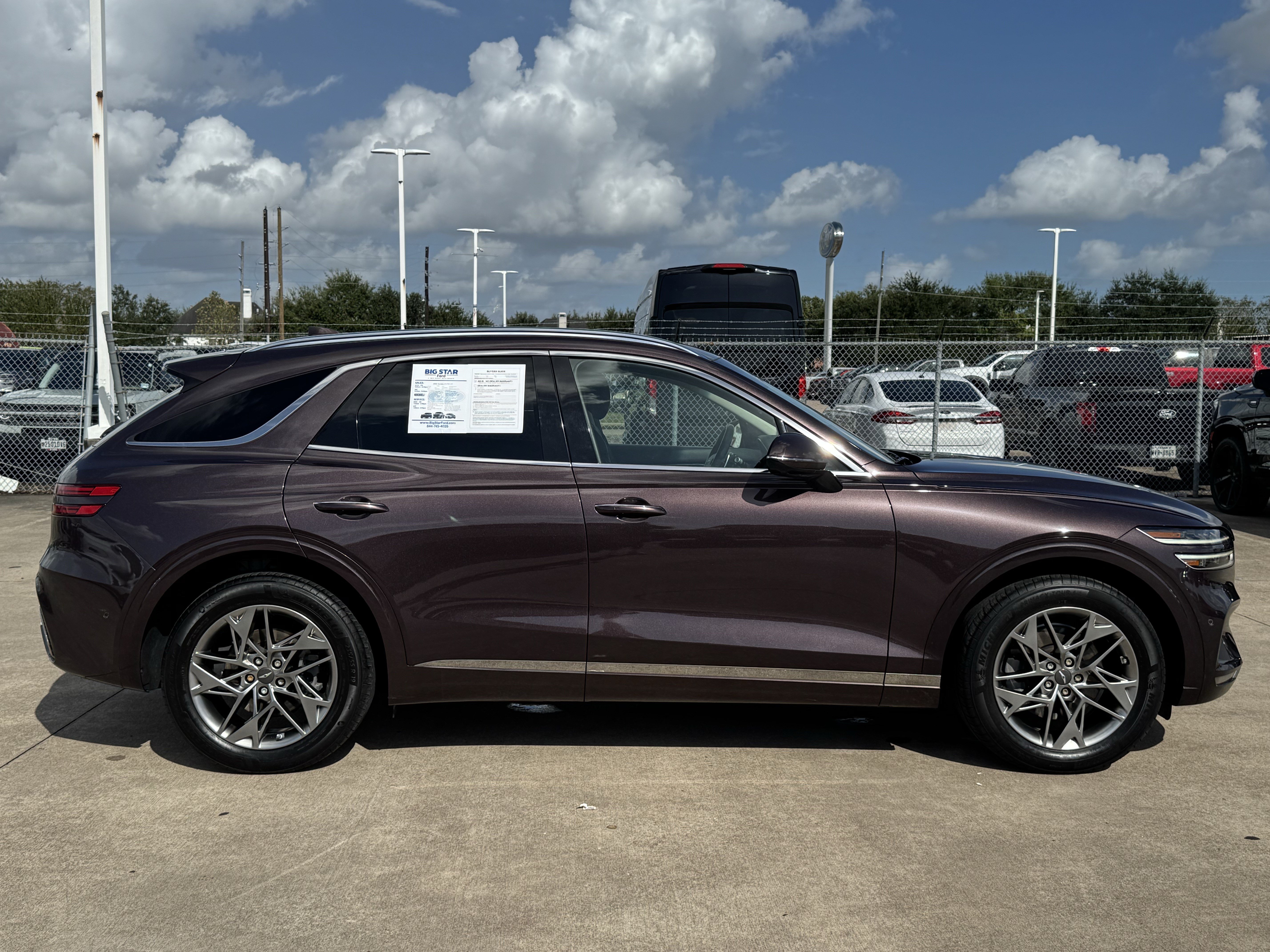 Used 2022 Genesis GV70 2.5T w/ Advanced Package AWD/4WD image 3