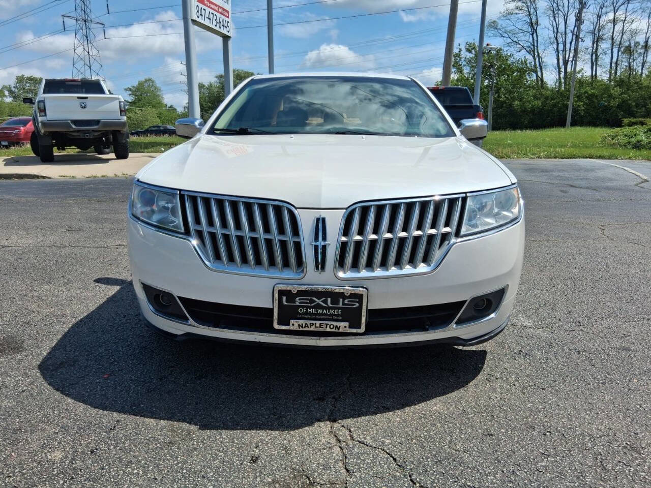 Used 2012 Lincoln MKZ FWD image 2