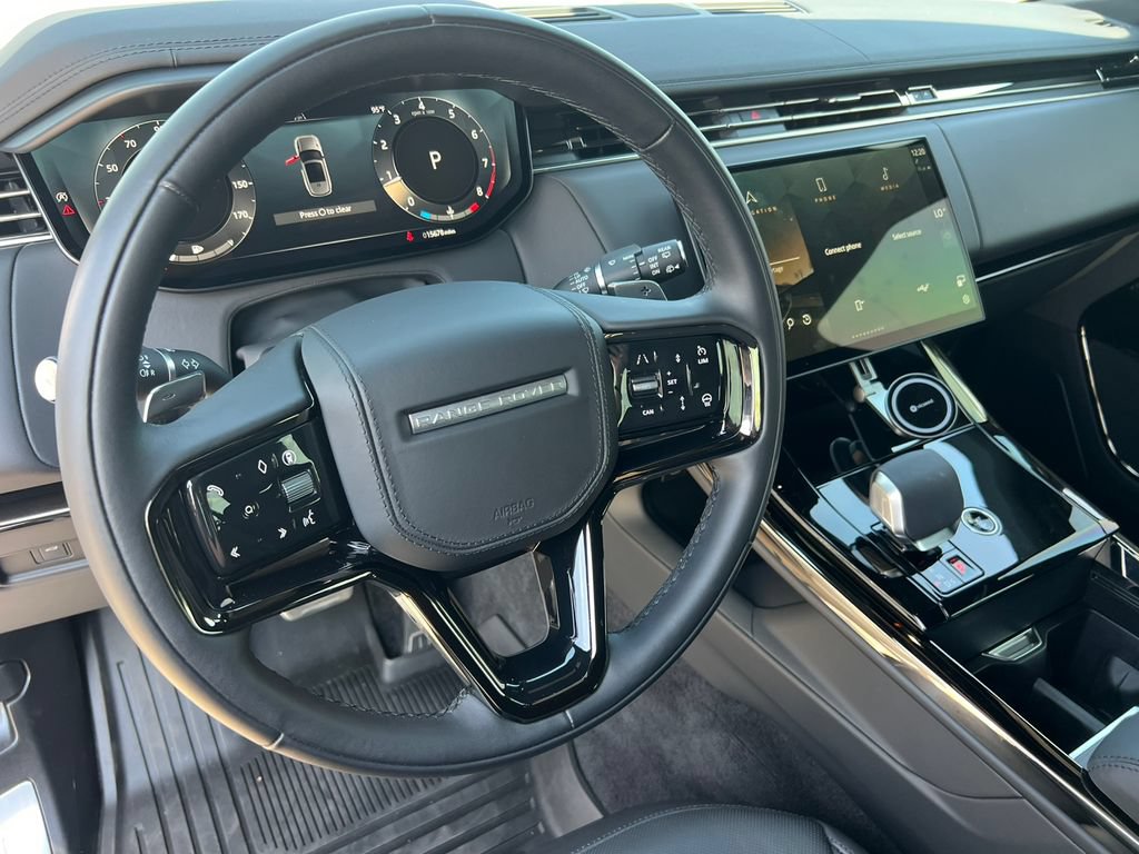 Used 2025 Land Rover Range Rover Sport Dynamic SE AWD/4WD image 13