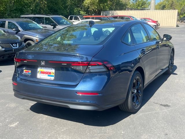 New 2025 Honda Accord SE image 5