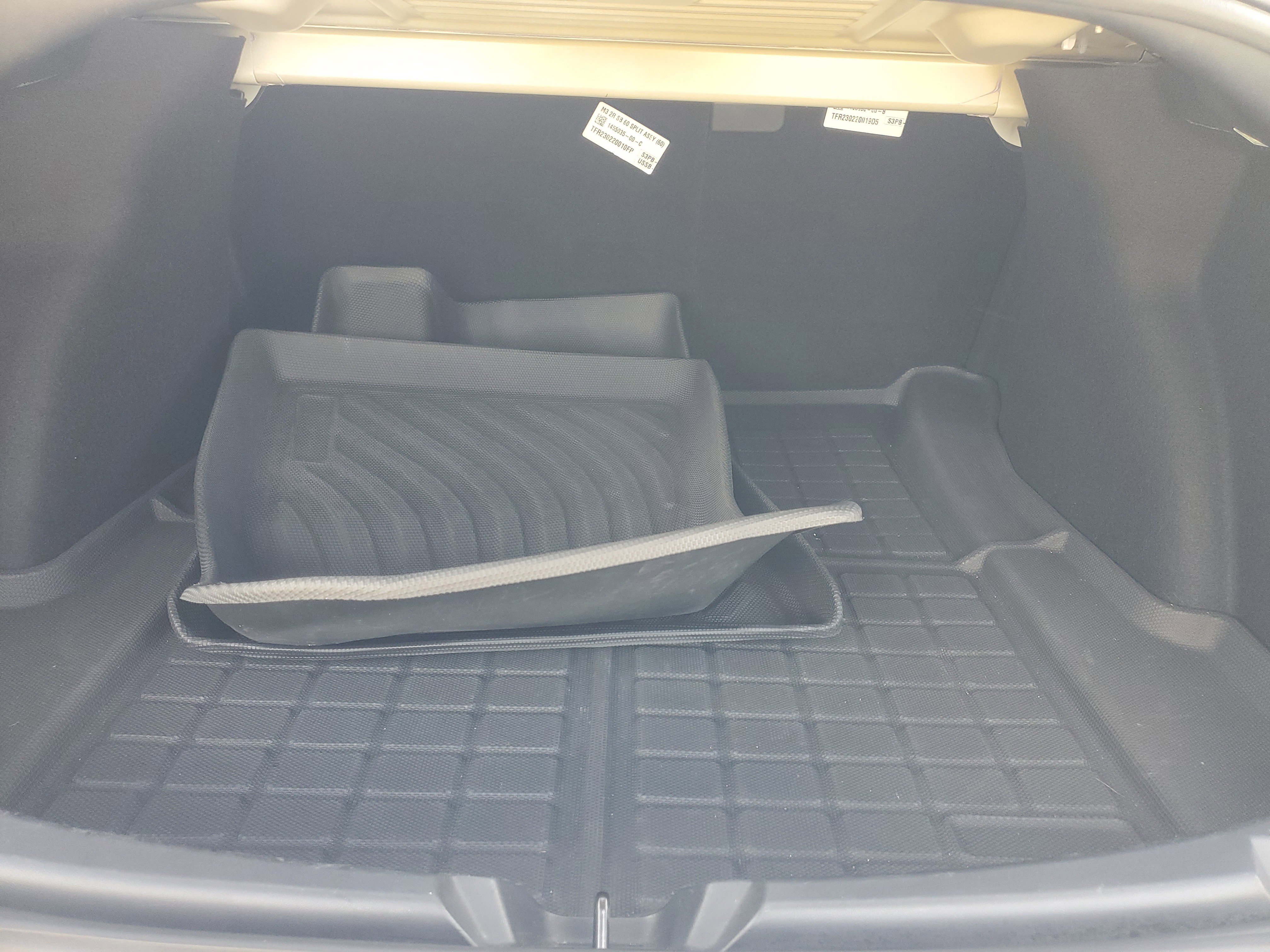 Used 2023 Tesla Model 3 Standard Range image 8