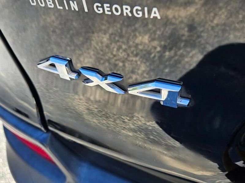 Used 2022 Jeep Cherokee Limited image 14