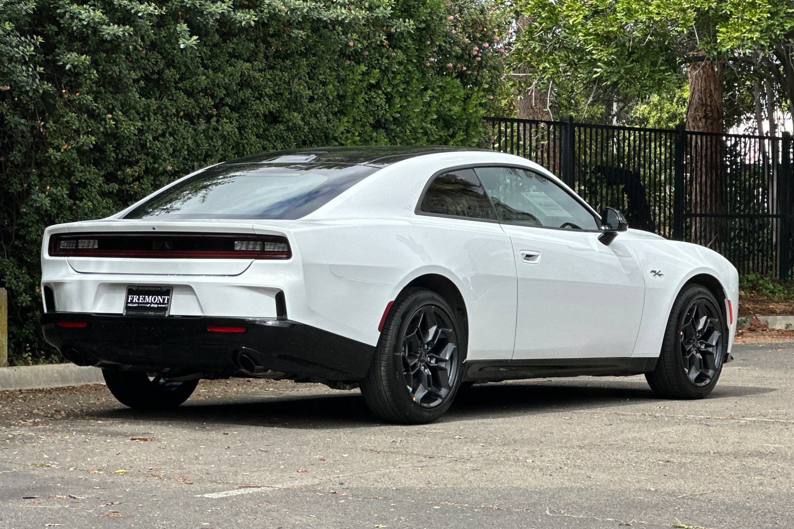 New 2026 Dodge Charger R/T w/ Blacktop Package AWD/4WD image 3