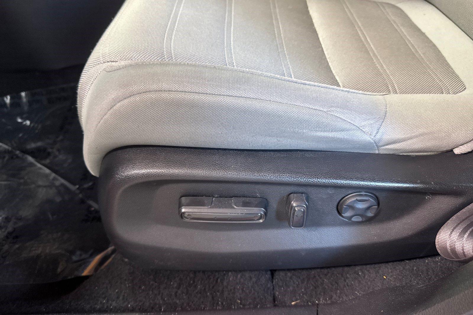 Used 2022 Honda CR-V EX image 15