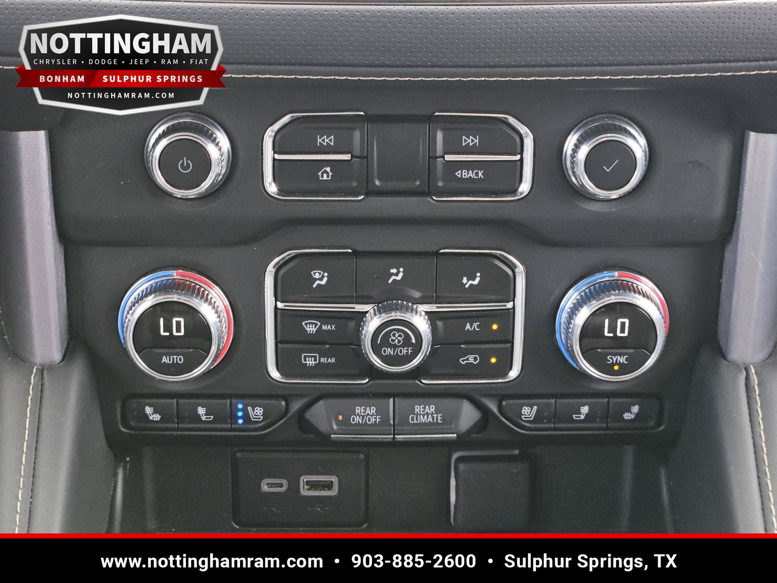 Used 2024 GMC Yukon SLT RWD image 15