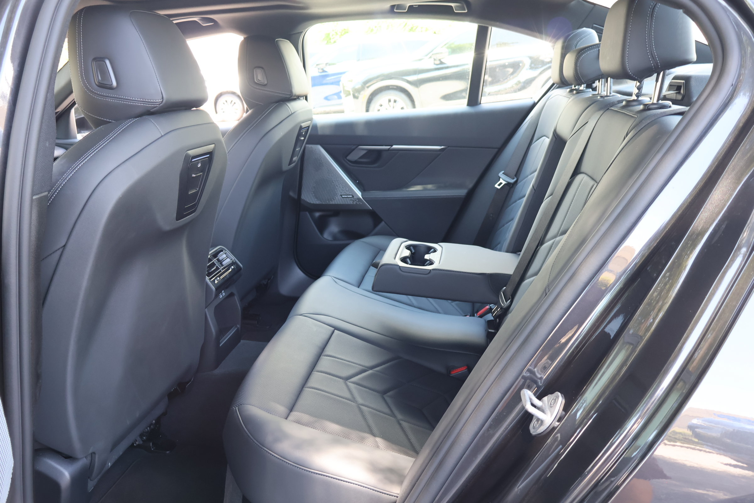 Used 2025 BMW 530i RWD image 17