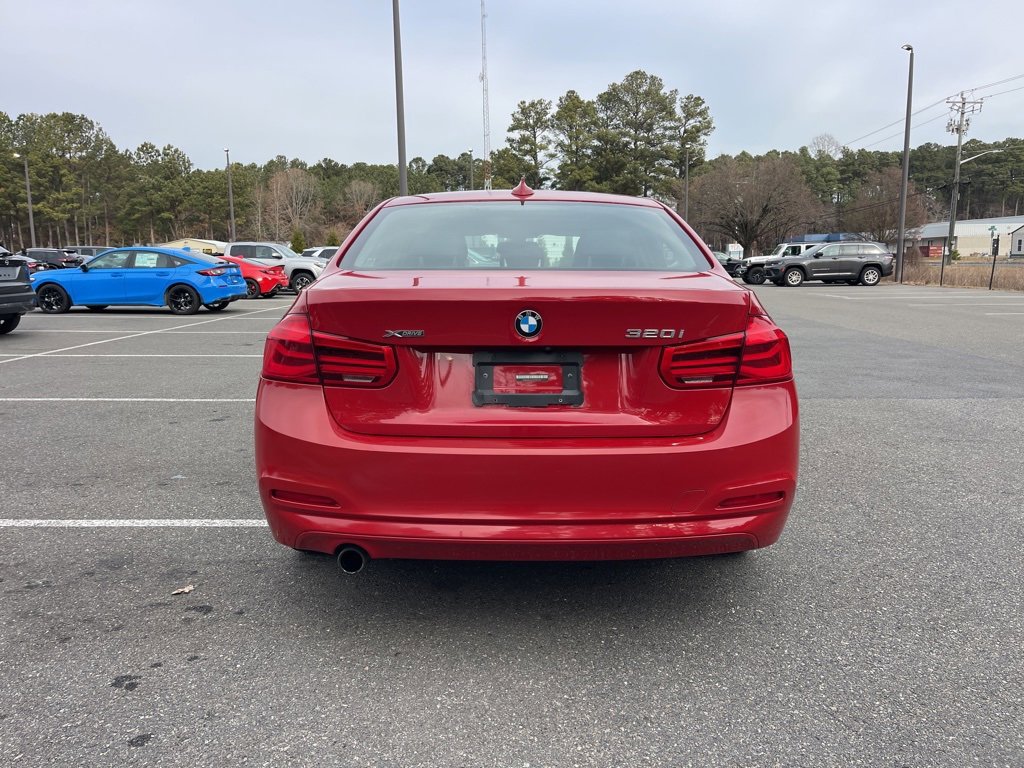 Used 2018 BMW 320i xDrive Sedan image 8