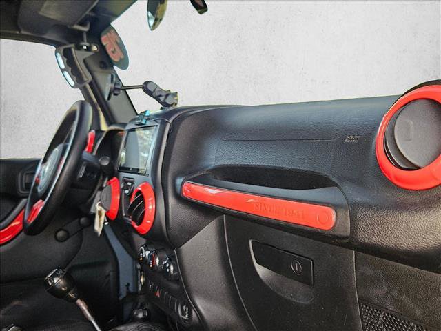 Used 2015 Jeep Wrangler Unlimited Sport AWD/4WD image 15