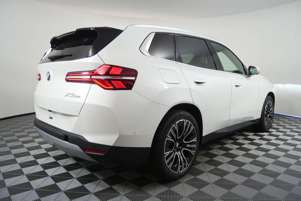Used 2026 BMW X3 xDrive30 w/ Premium Package image 3