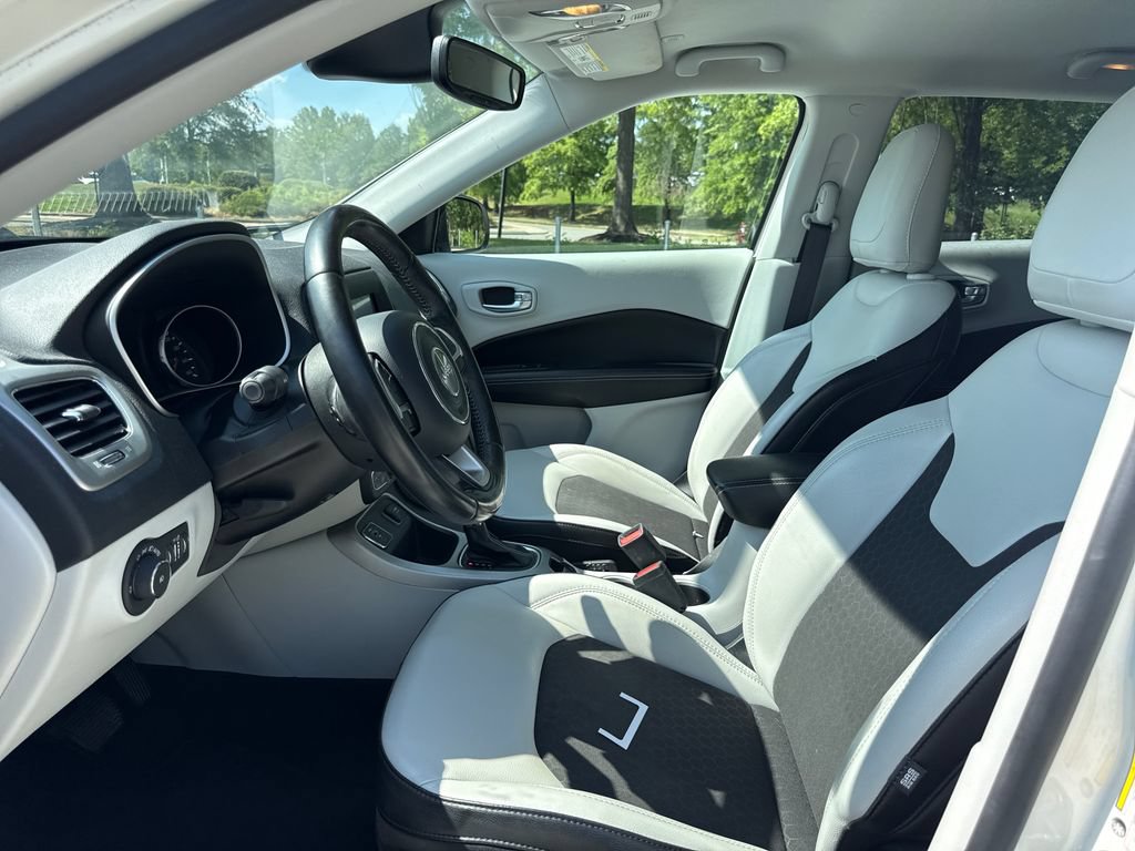 Used 2020 Jeep Compass Latitude w/ Popular Equipment Group FWD image 12