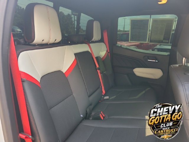 Used 2024 GMC Canyon AT4X AWD/4WD image 25