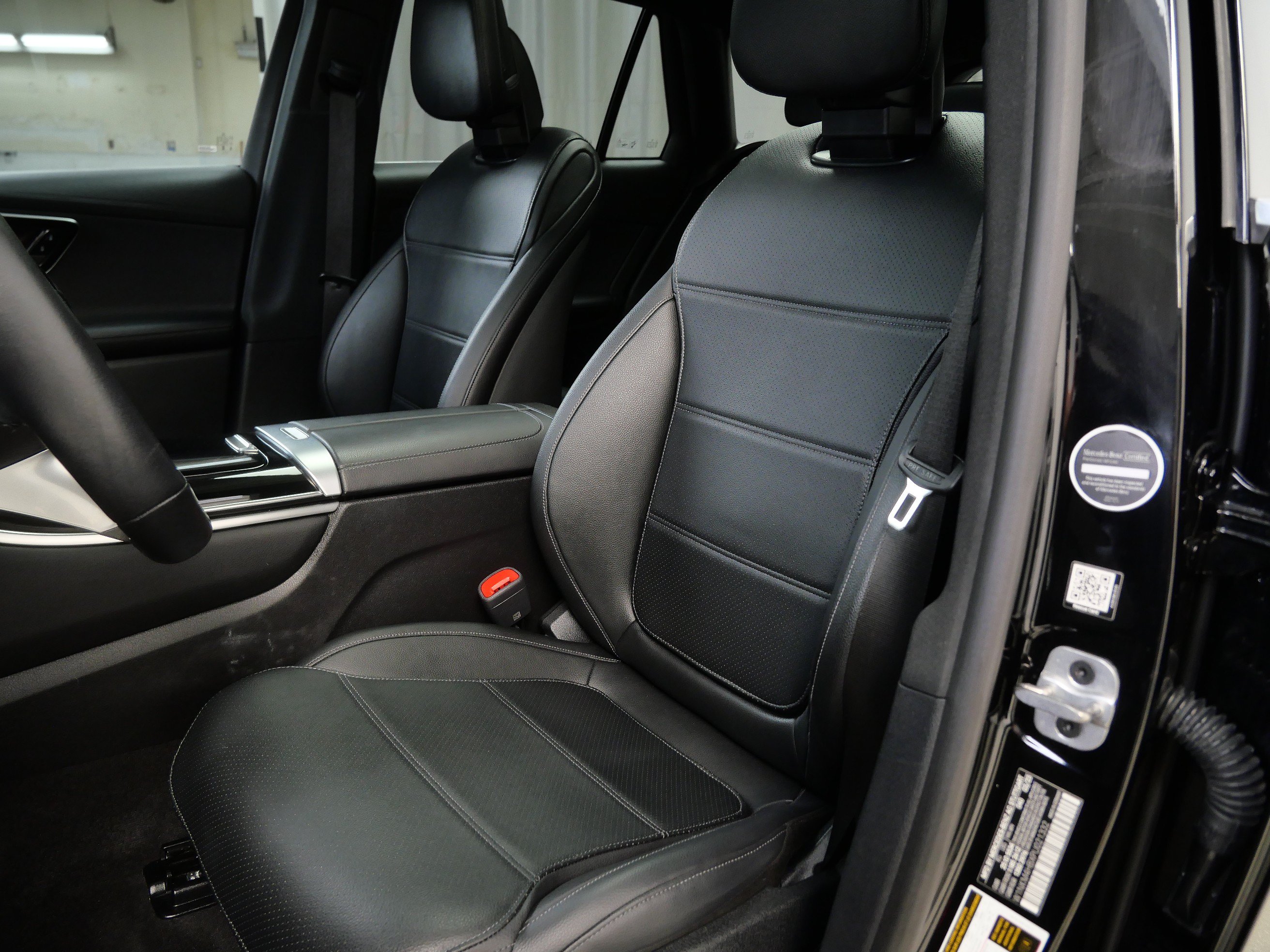 Certified 2023 Mercedes-Benz GLC 300 4MATIC image 3