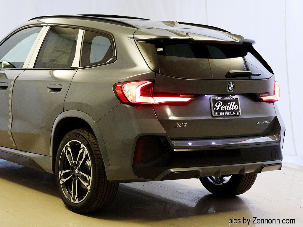 New 2027 BMW X1 xDrive28i AWD/4WD image 8