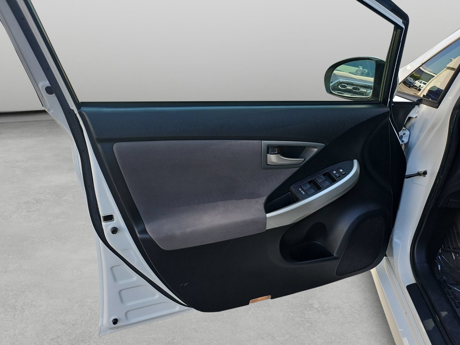 Used 2013 Toyota Prius Two FWD image 31