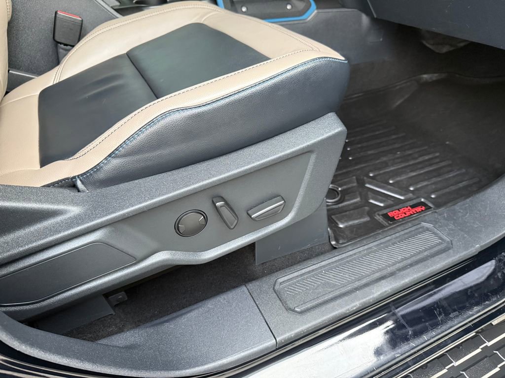 Used 2022 Ford Bronco Wildtrak image 22